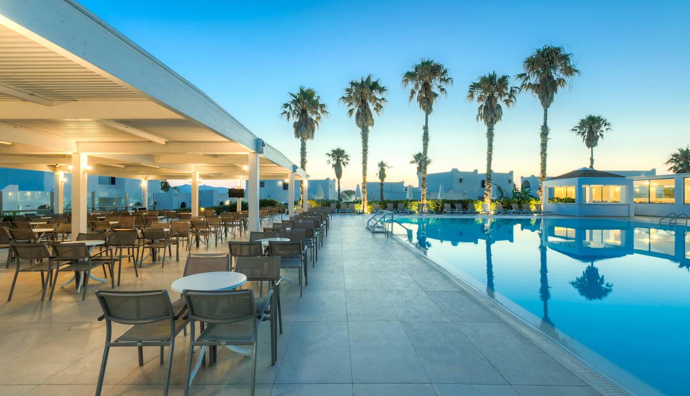 Aeolos-Beach-Bar-1