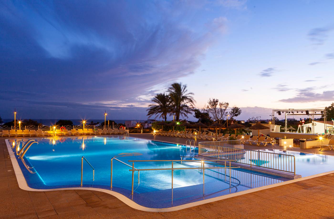 MINURA-SUR-MENORCA---WATERPARK-Pool-9