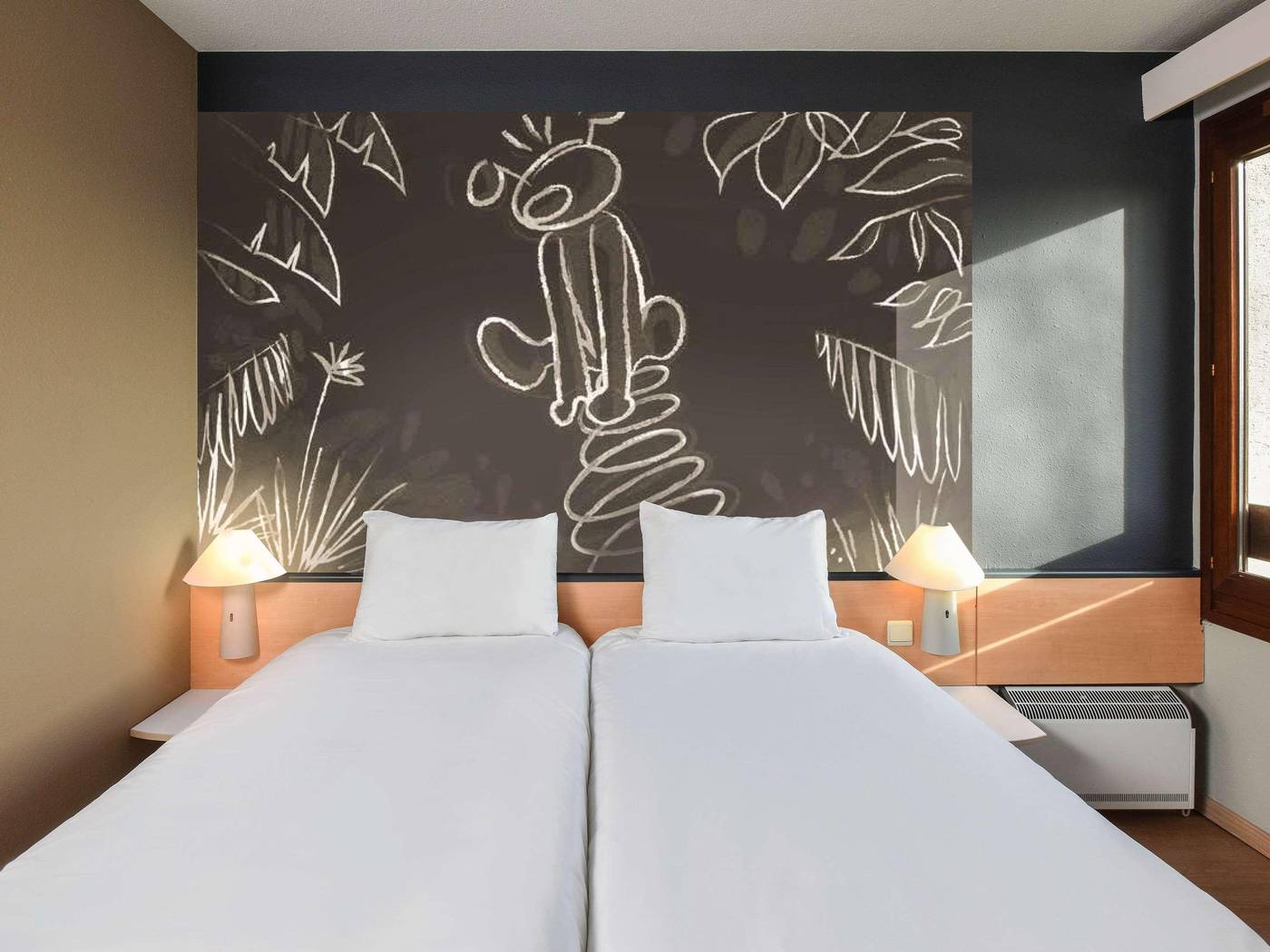 ibis Charleroi Airport Brussels South-Belgium-FLEURUS-Room-10