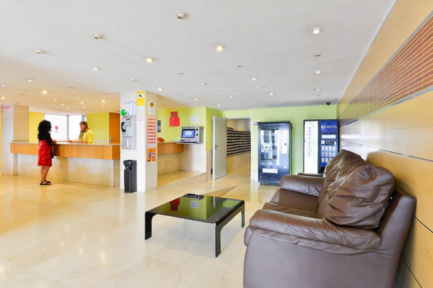Lido-Lobby-23
