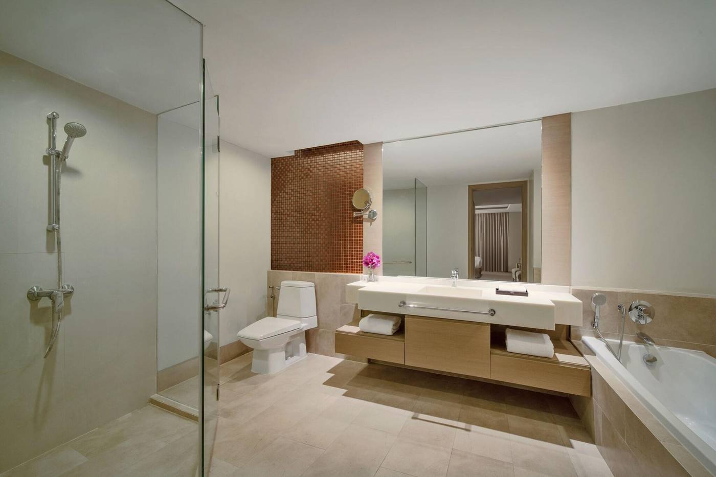 Avani-Ratchada-Bangkok-Room-43