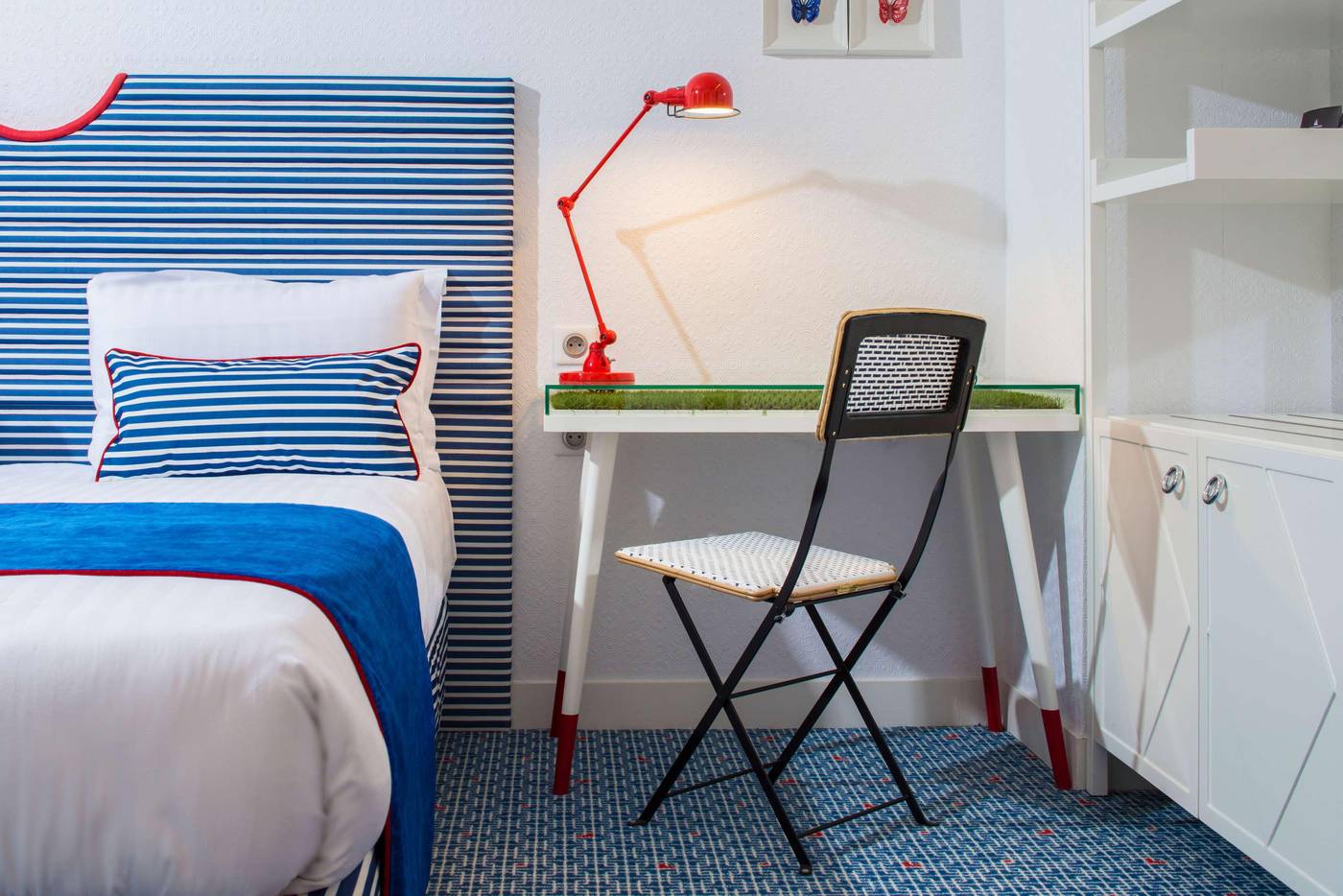 Hotel-34B-Astotel-Room-9