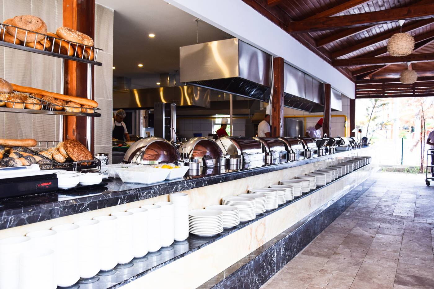 Selectum-Family-Comfort-Side-Restaurant-45