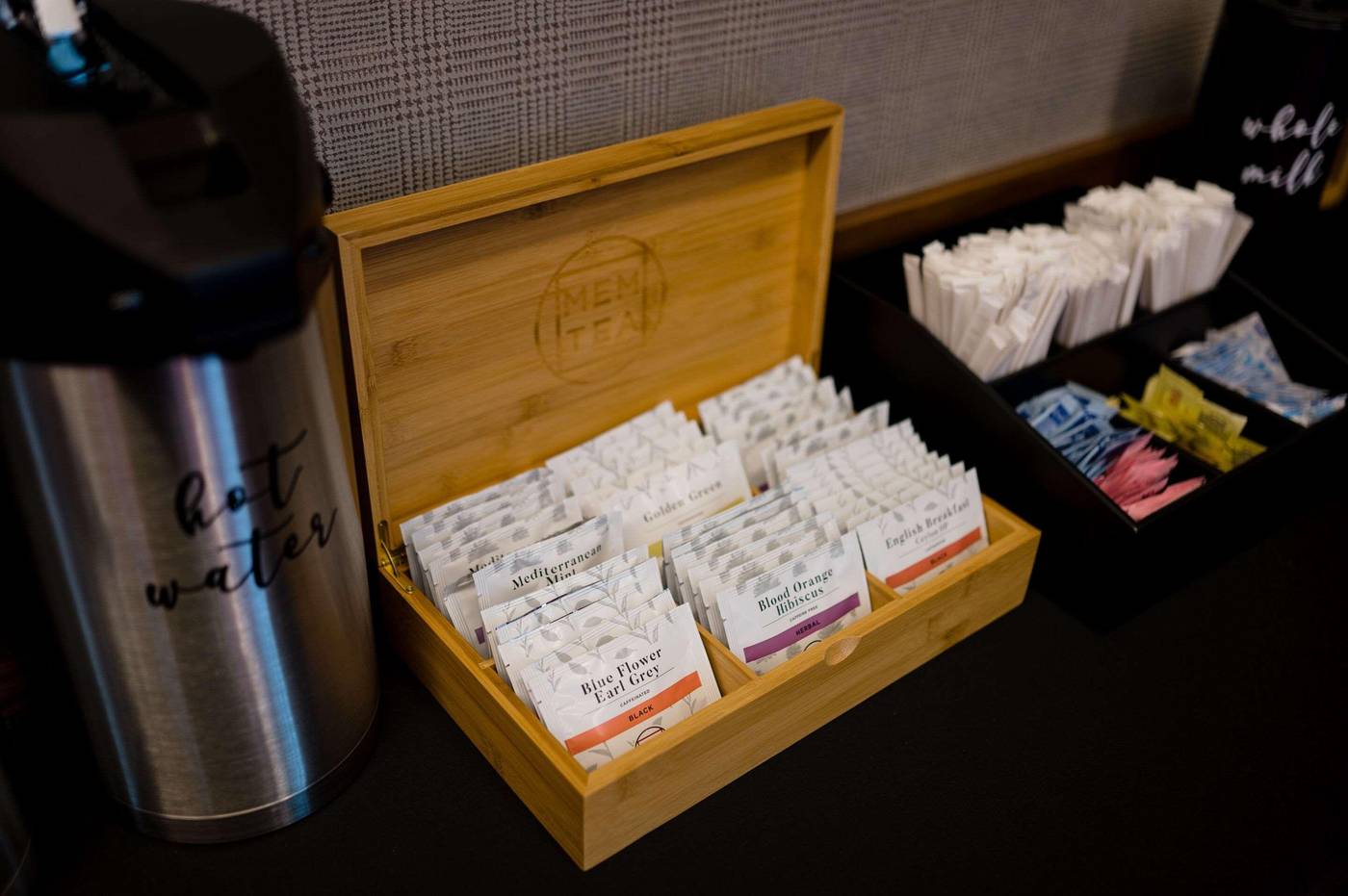 Cambria-Hotel-Boston-Somerville-Restaurant-63