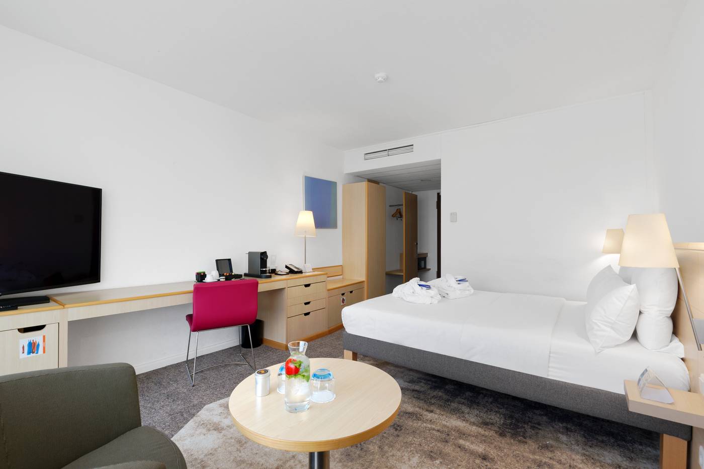 Novotel-Berlin-Mitte-Room-9