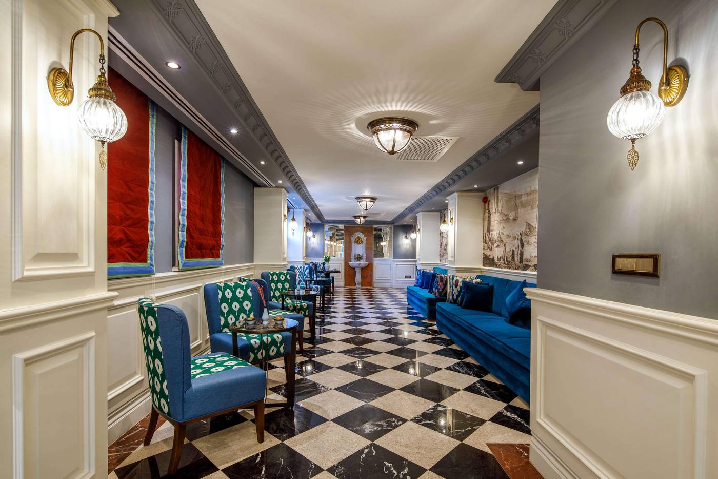 Hagia-Sofia-Mansions-Curio-Collection-by-Hilton-Lobby-14