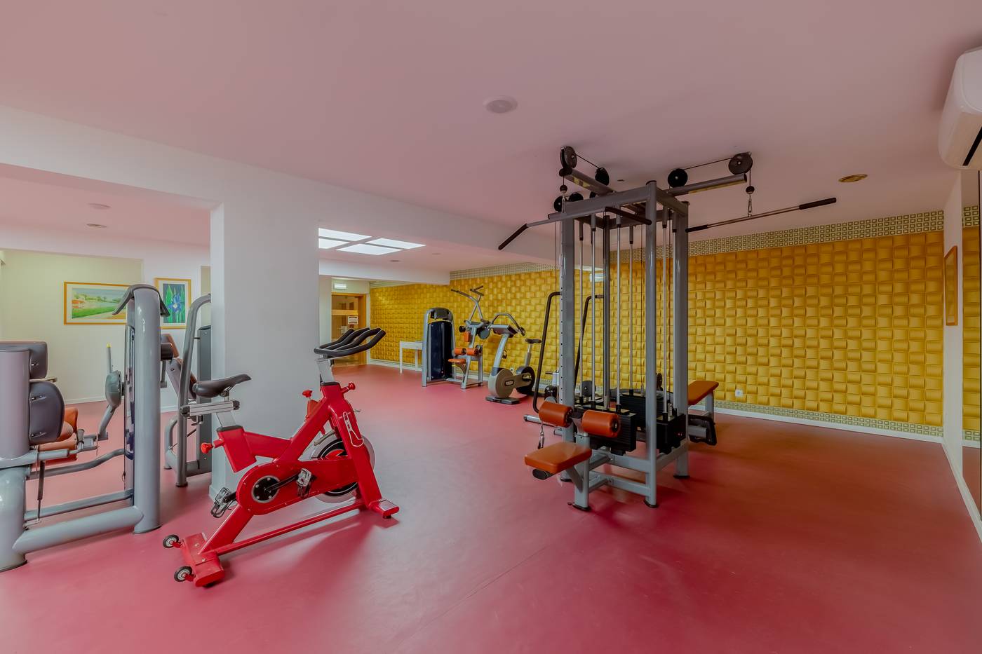 Grand-Muthu-Oura-View-Beach-Club-Sports-and-Entertainment-64