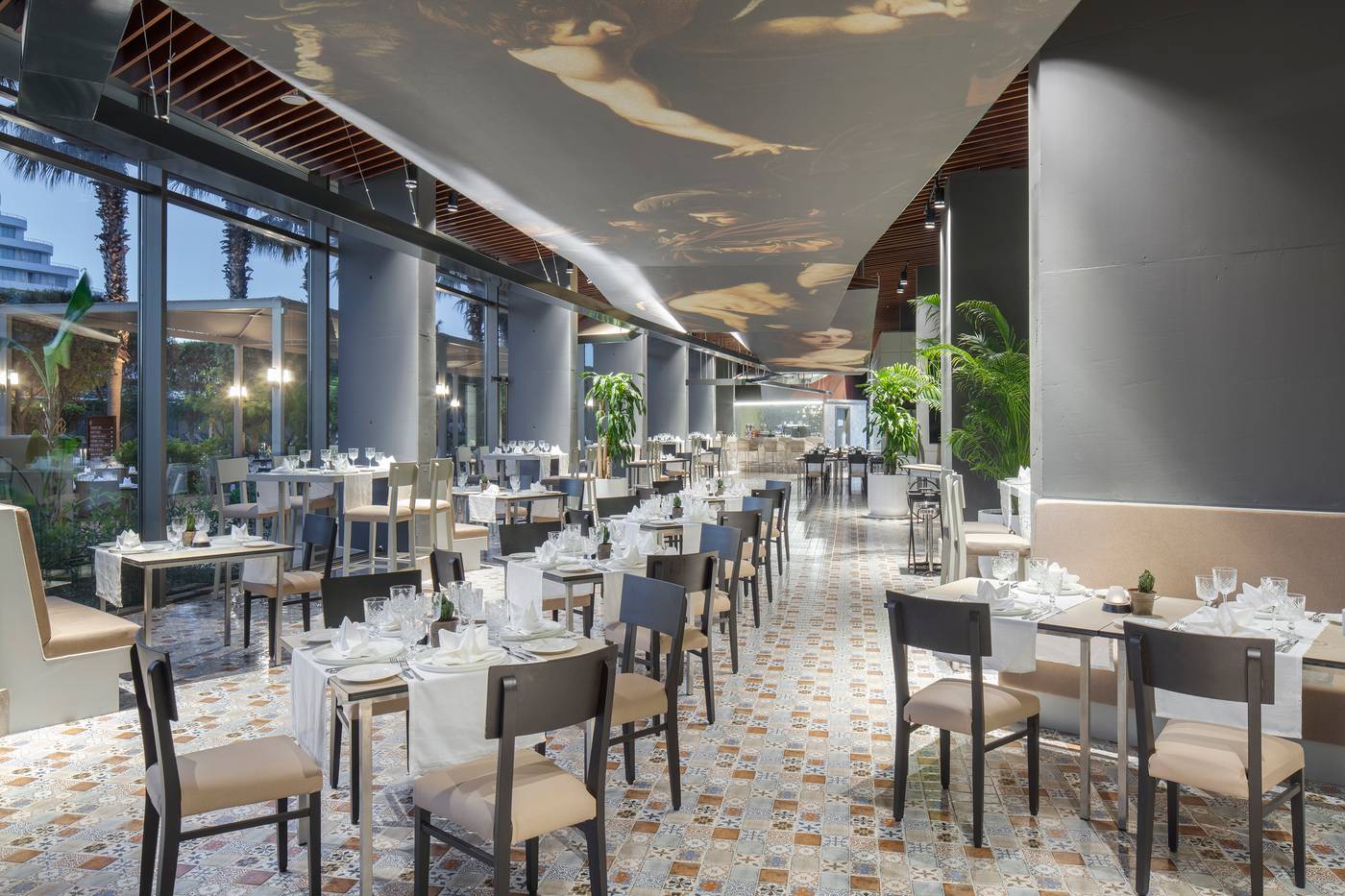 Nirvana-Cosmopolitan-Restaurant-49