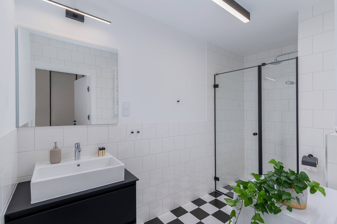 EXCLUSIVE-Aparthotel-Krakow-Lubicz-40-Room-65