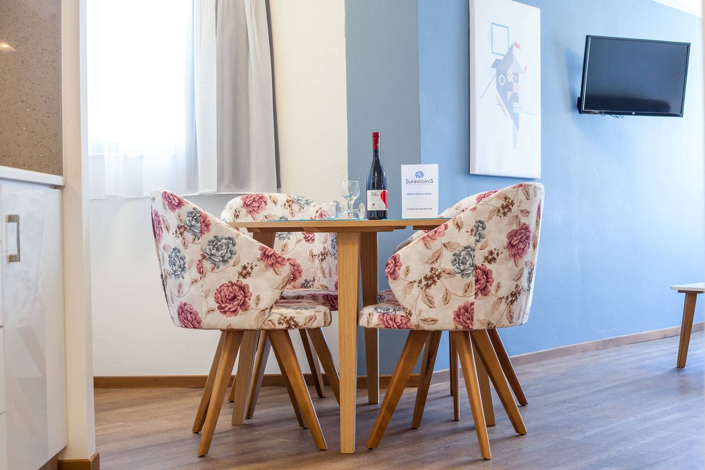 Sunny-Days-Apartments-Room-44