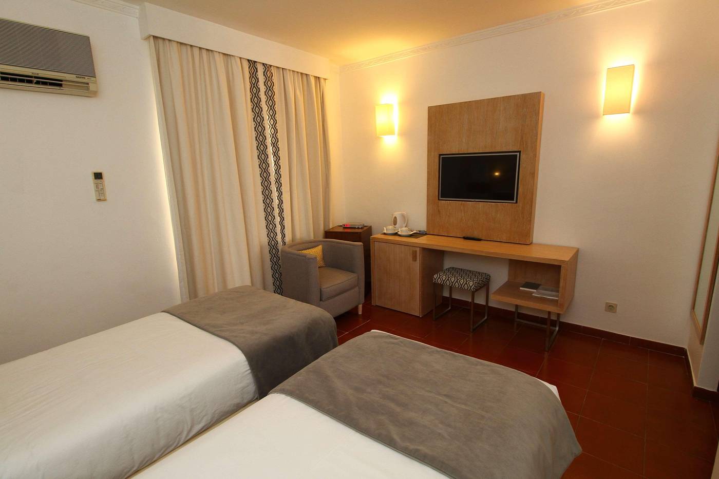 Best-Western-Dom-Bernardo-Room-17