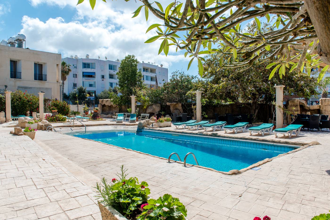 Kings-Pool-1