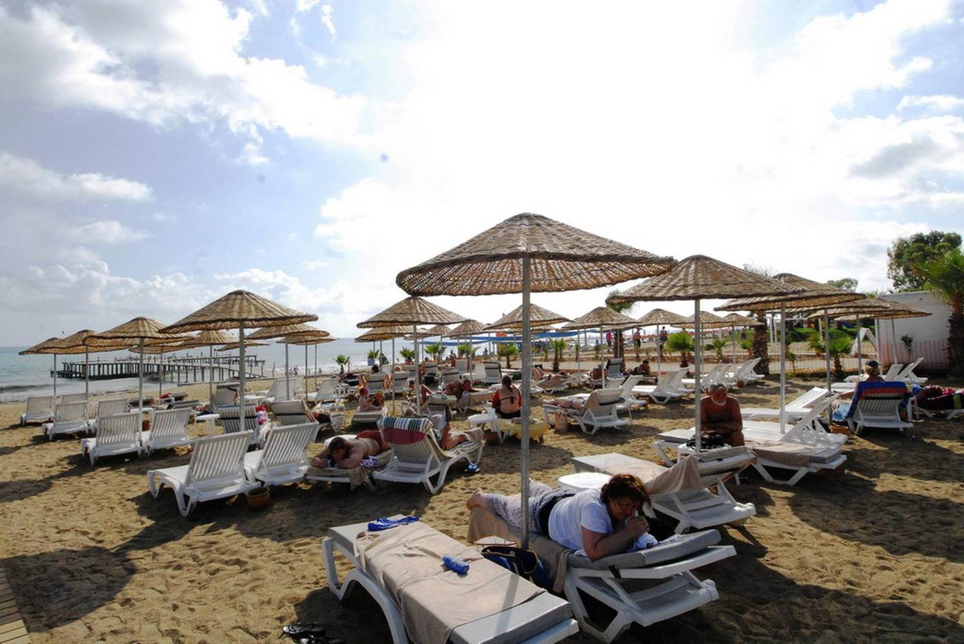 Dizalya-Palm-Garden-Hotel-Beach-52