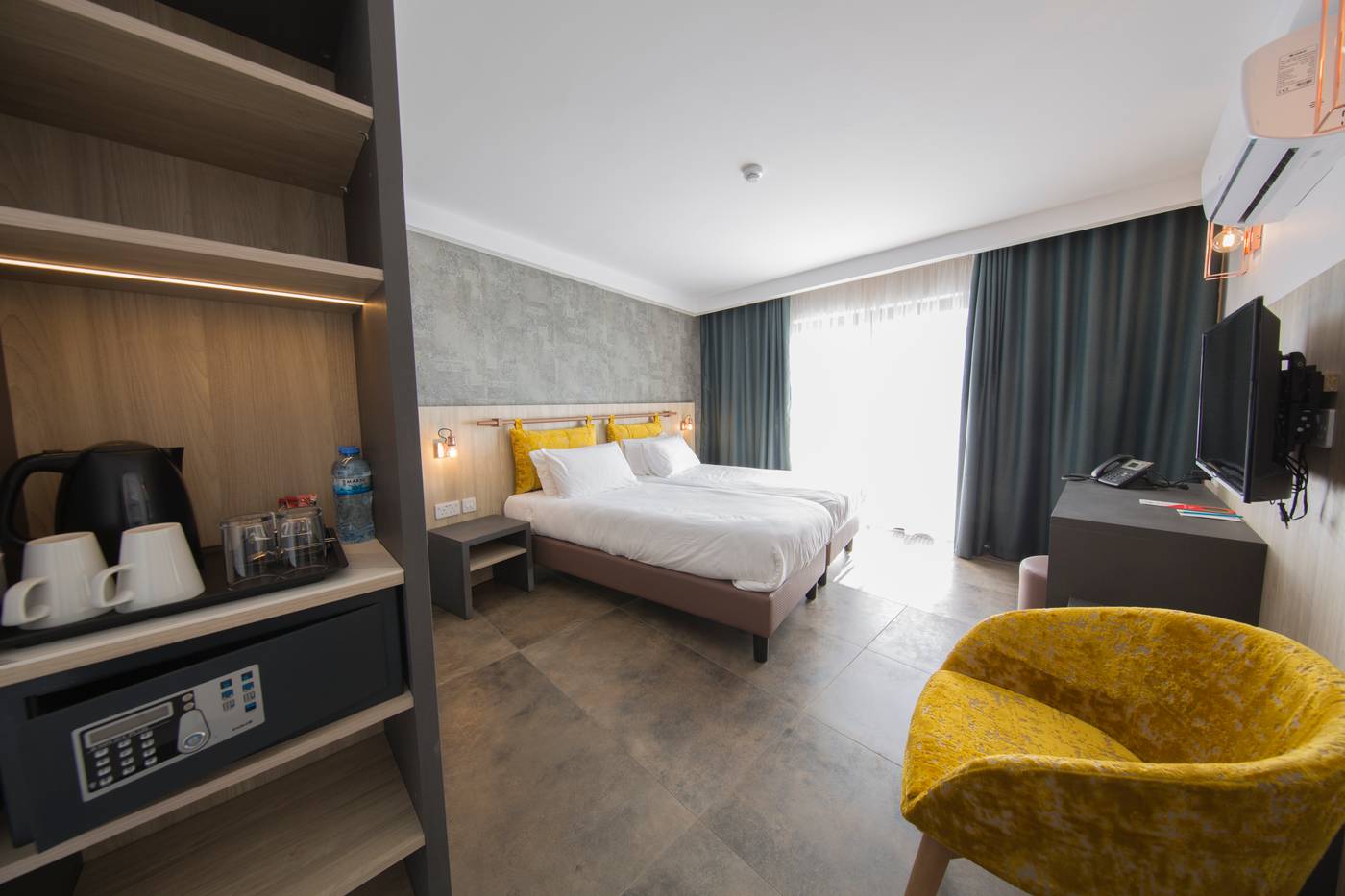 Ivy-Hotel-Room-5