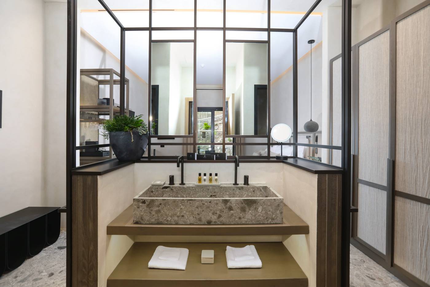 Aeonic-Suites---Spa-Room-49