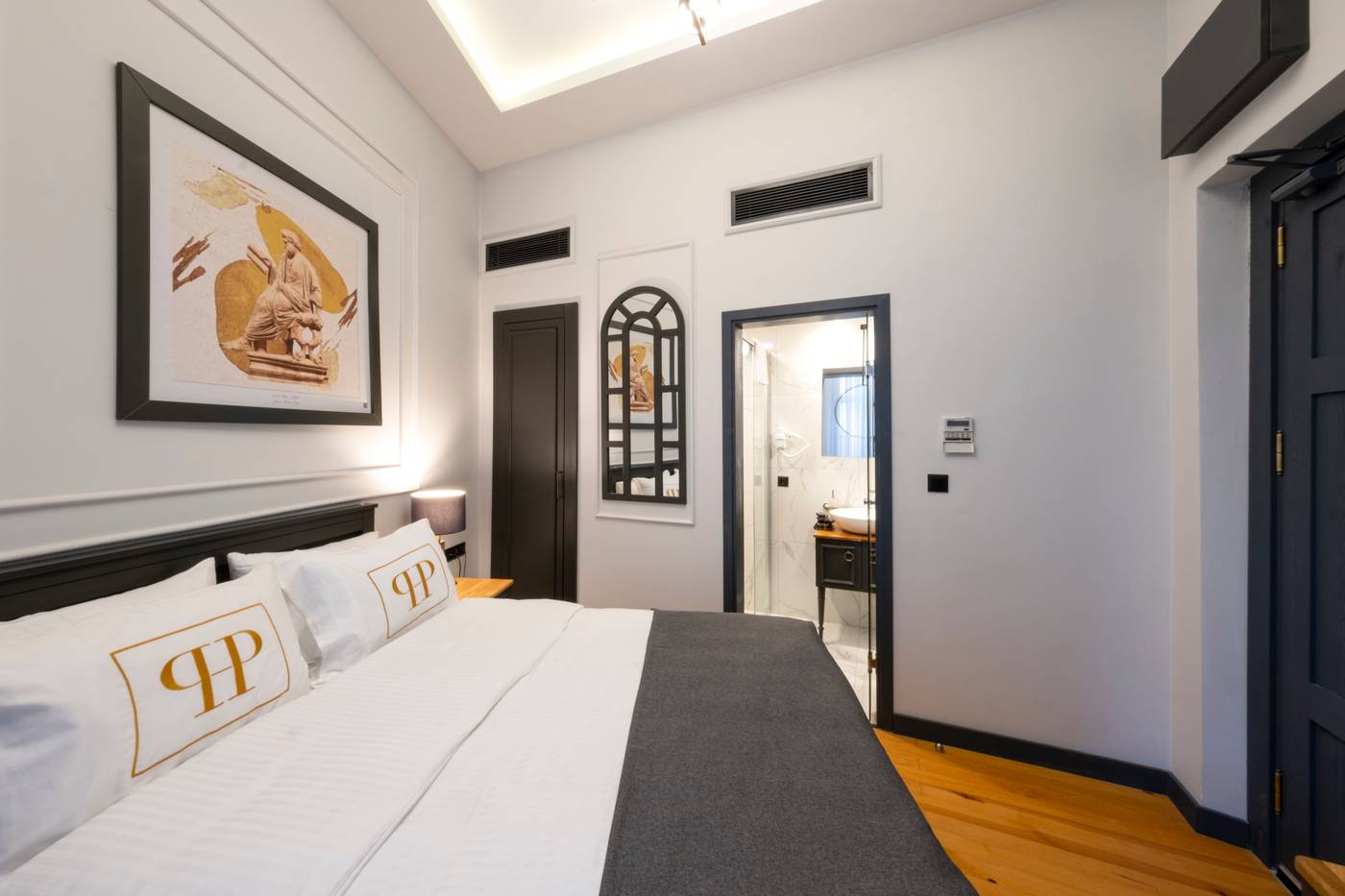 Ferman-Port-Hotel-Room-44