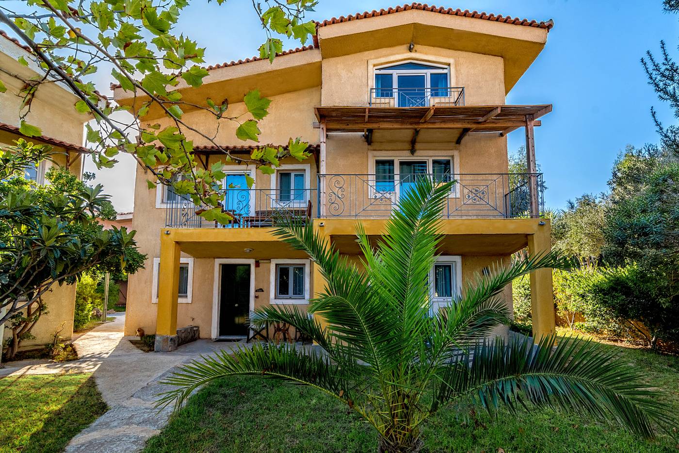 The-Small-Village-Room-5