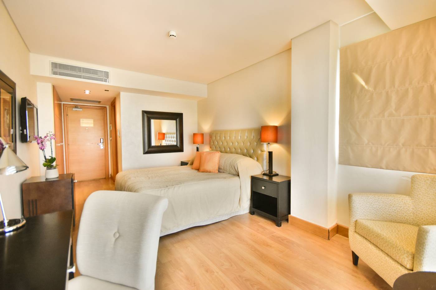 Plaza-Resort-Hotel-Room-26