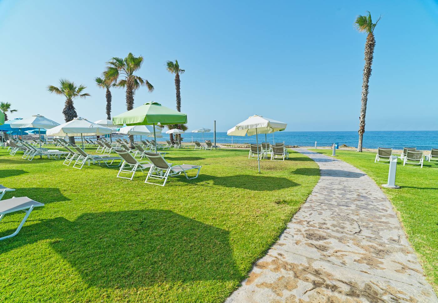 Leonardo-Cypria-Bay-Pool-17