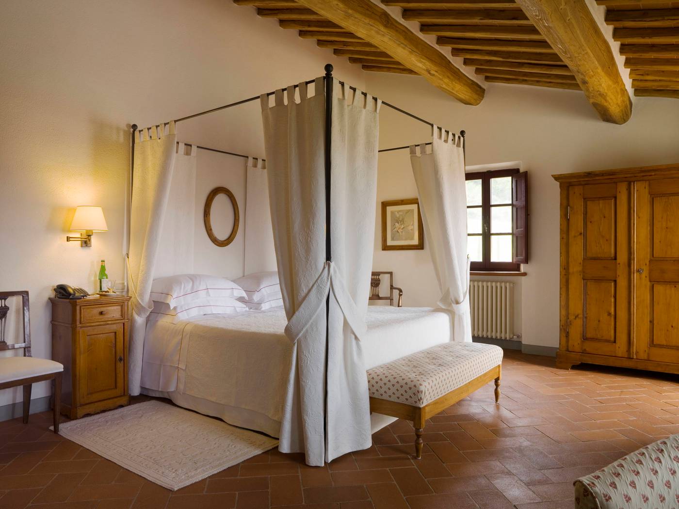 Hotel-Le-Fontanelle-Room-9