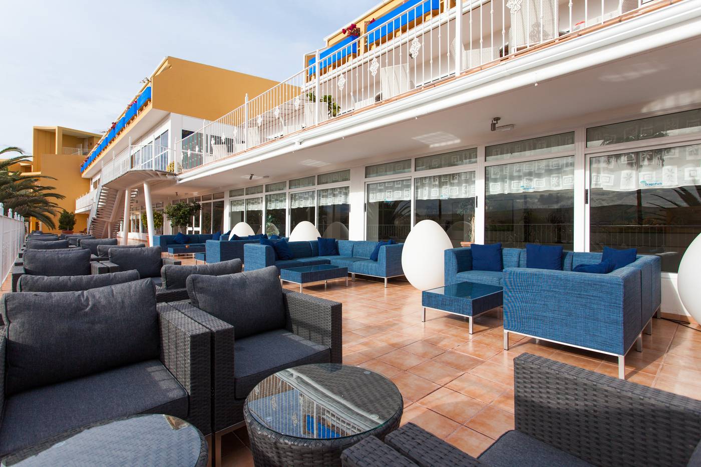 Hotel-LIVVO-Drago-Park-Bar-7