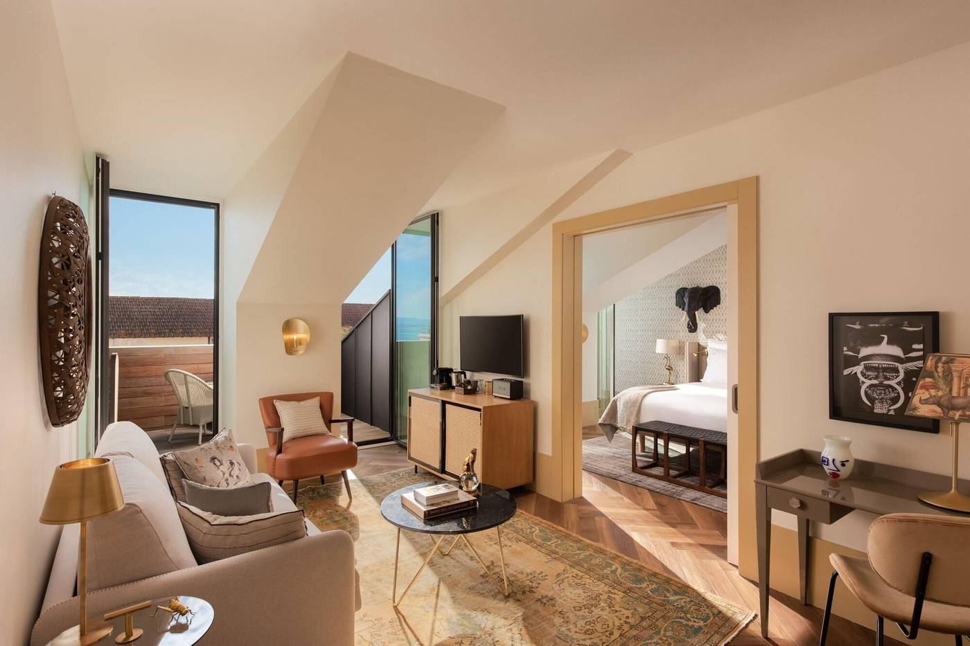 The-Ivens-Autograph-Collection-Room-2