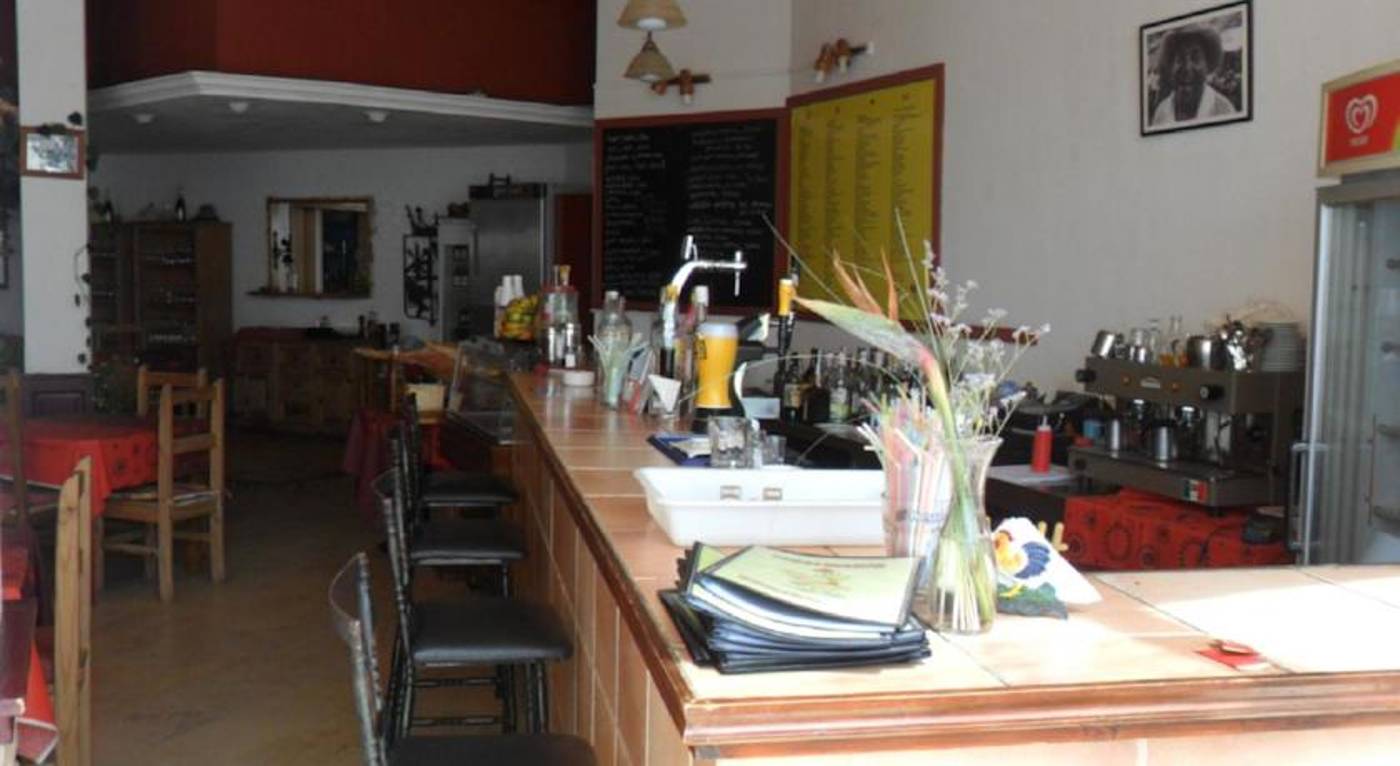 Alondras-Park-Bar-13