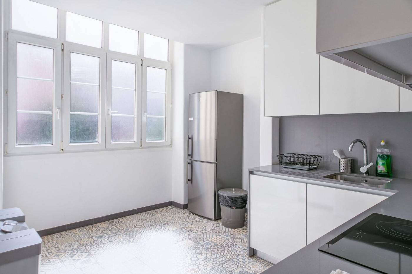 Home-Out-Rooms---Apartments-Room-100