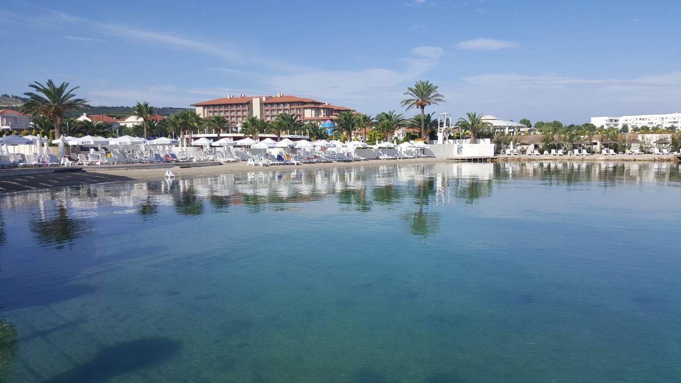 Ilica-Hotel-Spa---Thermal-Resort-Beach-9