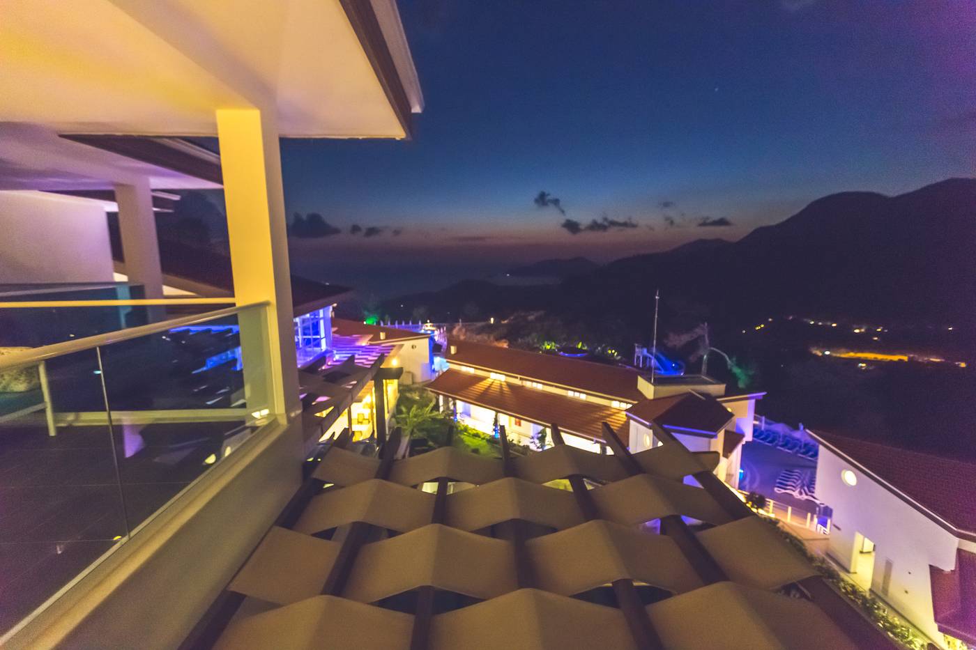 Garcia-Resort---Spa-Room-25