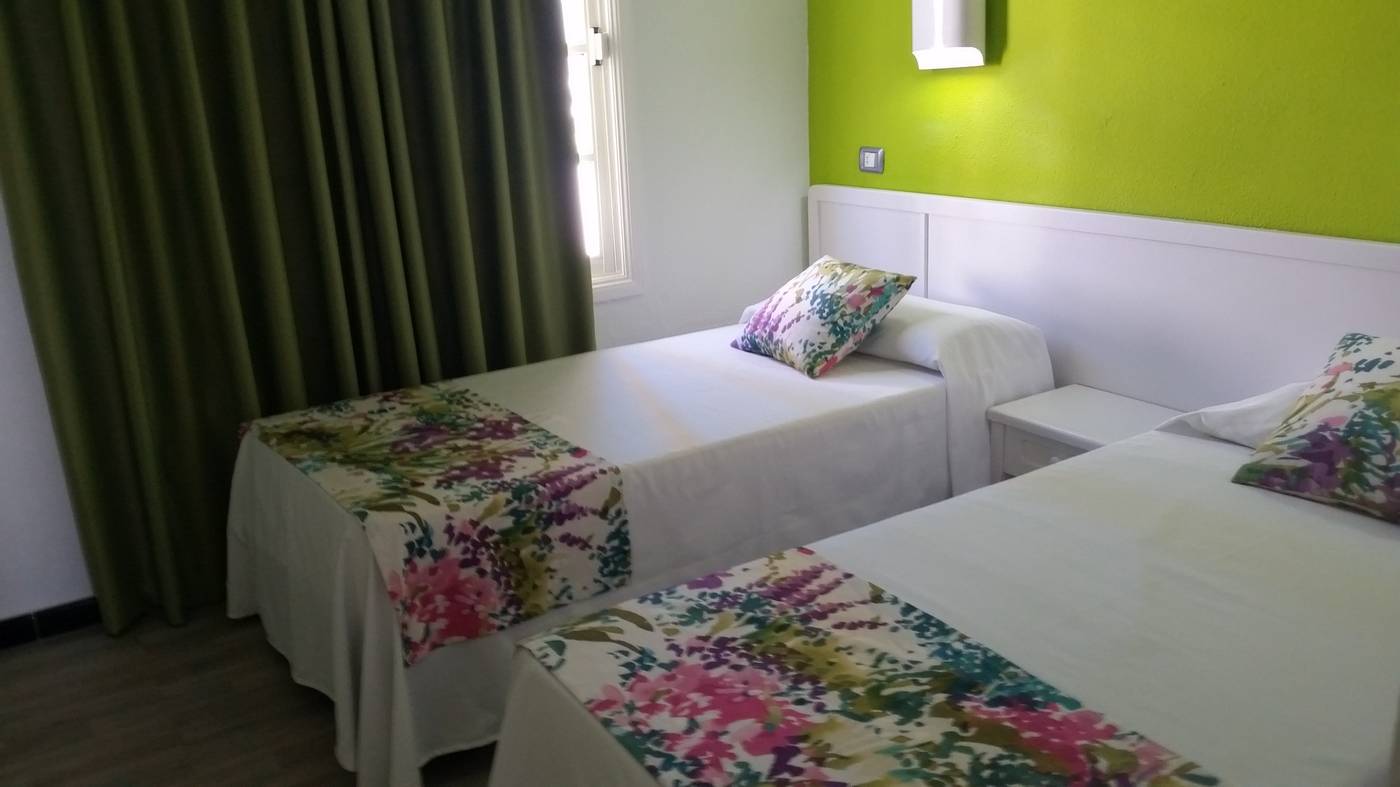 Vista-Oasis-Bungalows-Room-11