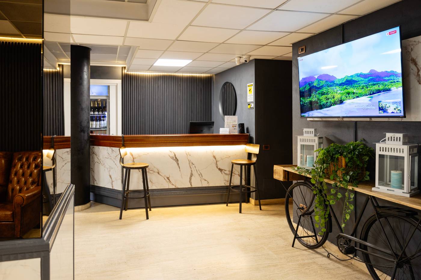 Scheppers-Hotel-Lobby-7