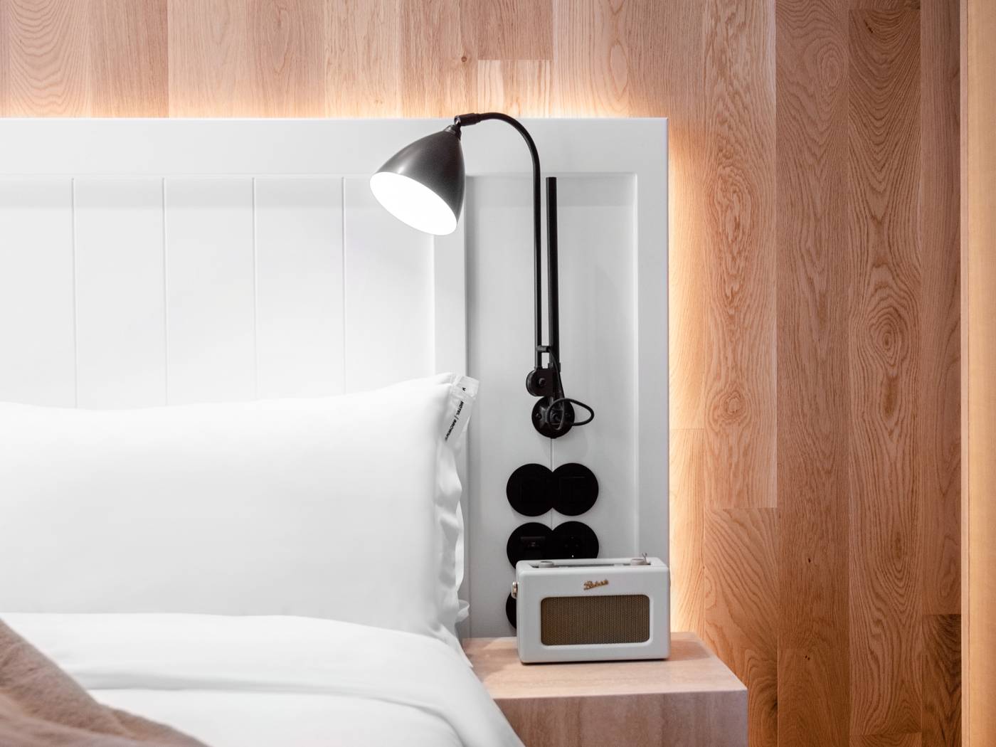 Browns-Avenue-Hotel-Room-48