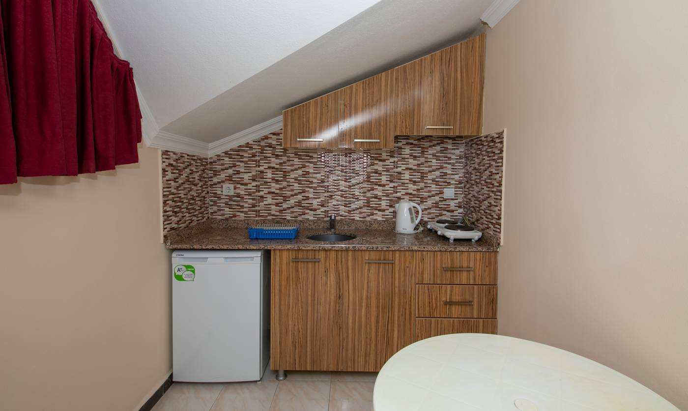 Club-Ako-Apart-Room-33