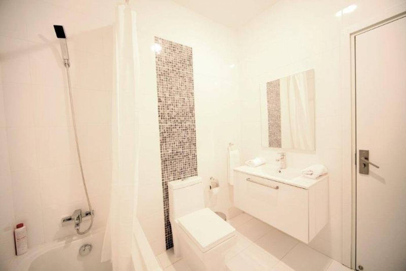 High-View-Garden-Apartment-Room-12