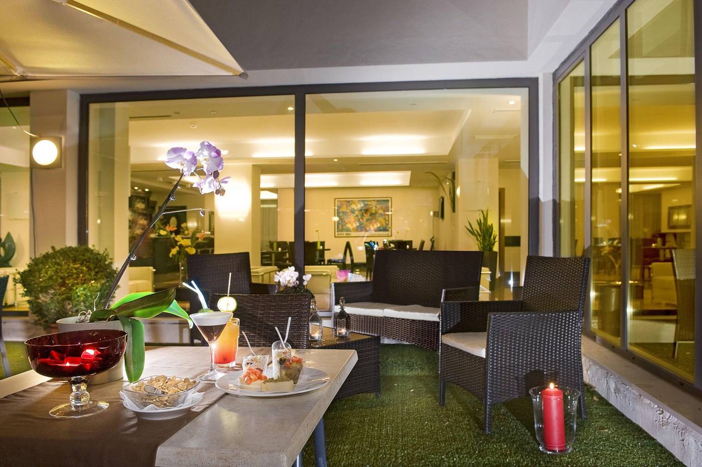 Cardinal-Hotel-St-Peter-Rome-Bar-17