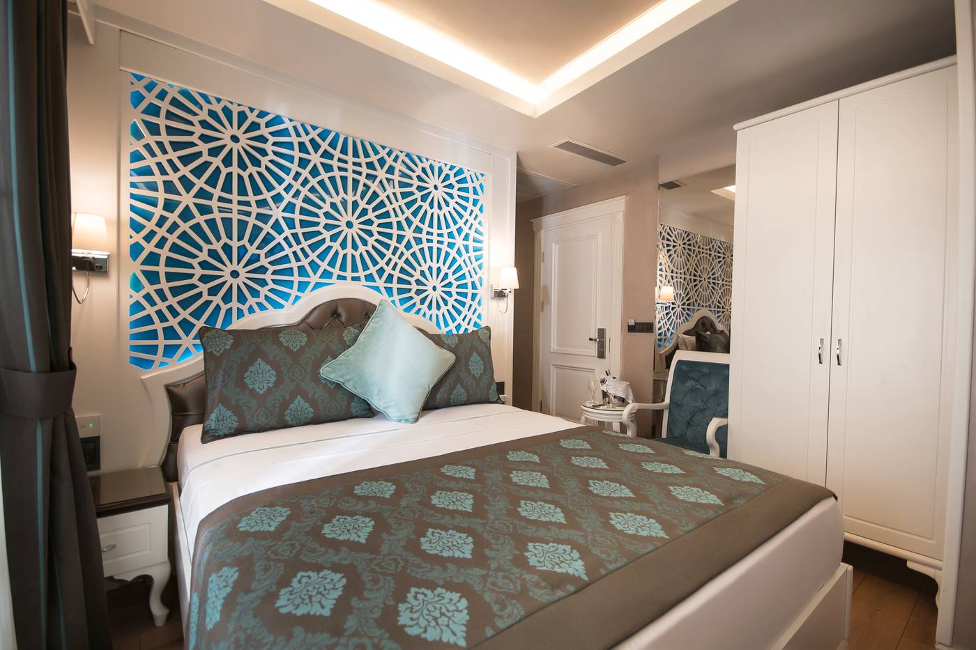 Antusa-Palace--Spa-Room-1