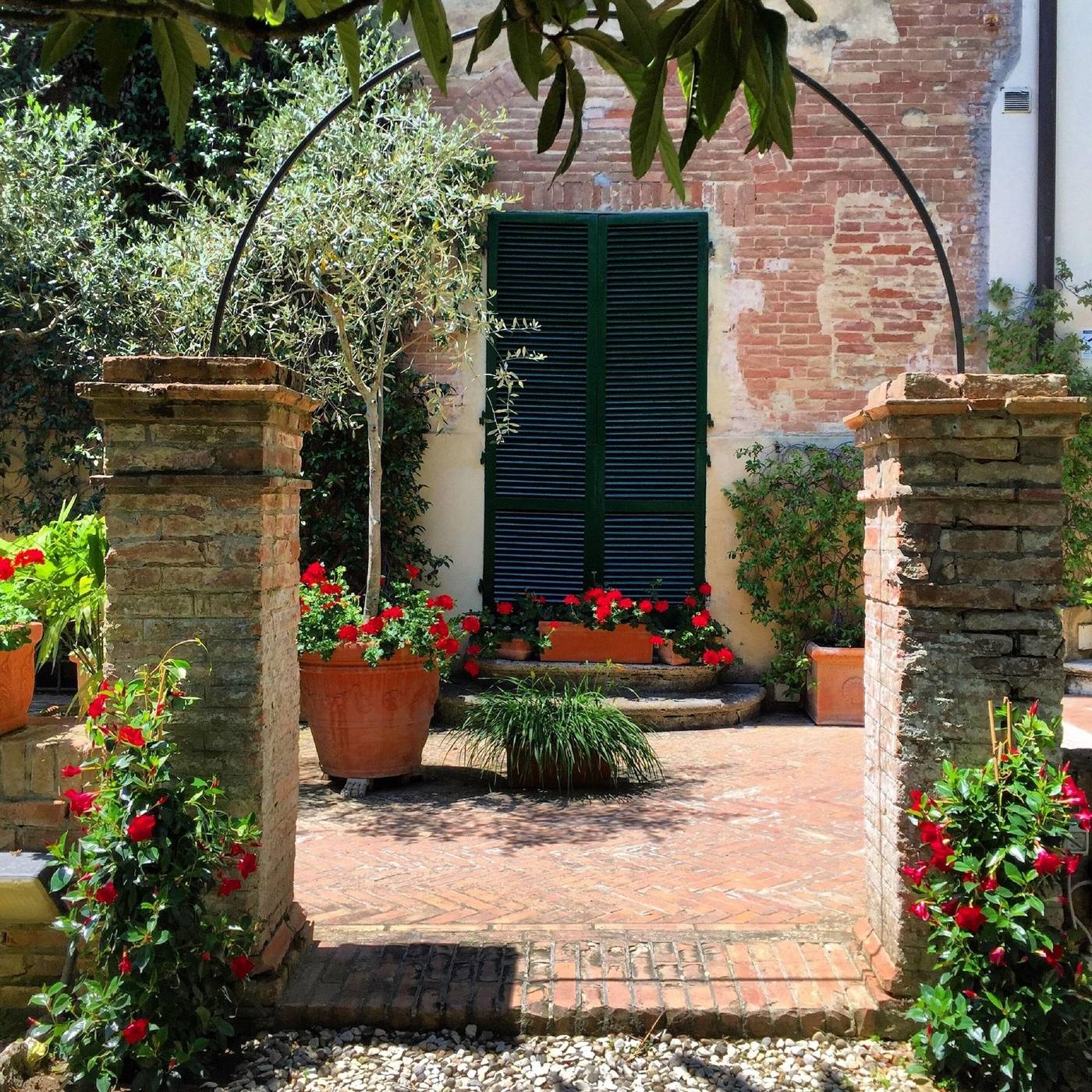 Hotel-Santa-Caterina-Siena-General-view-2