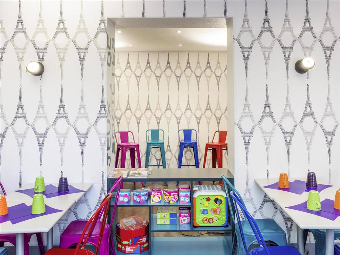 Ibis-Styles-Paris-Cambronne-Restaurant-17