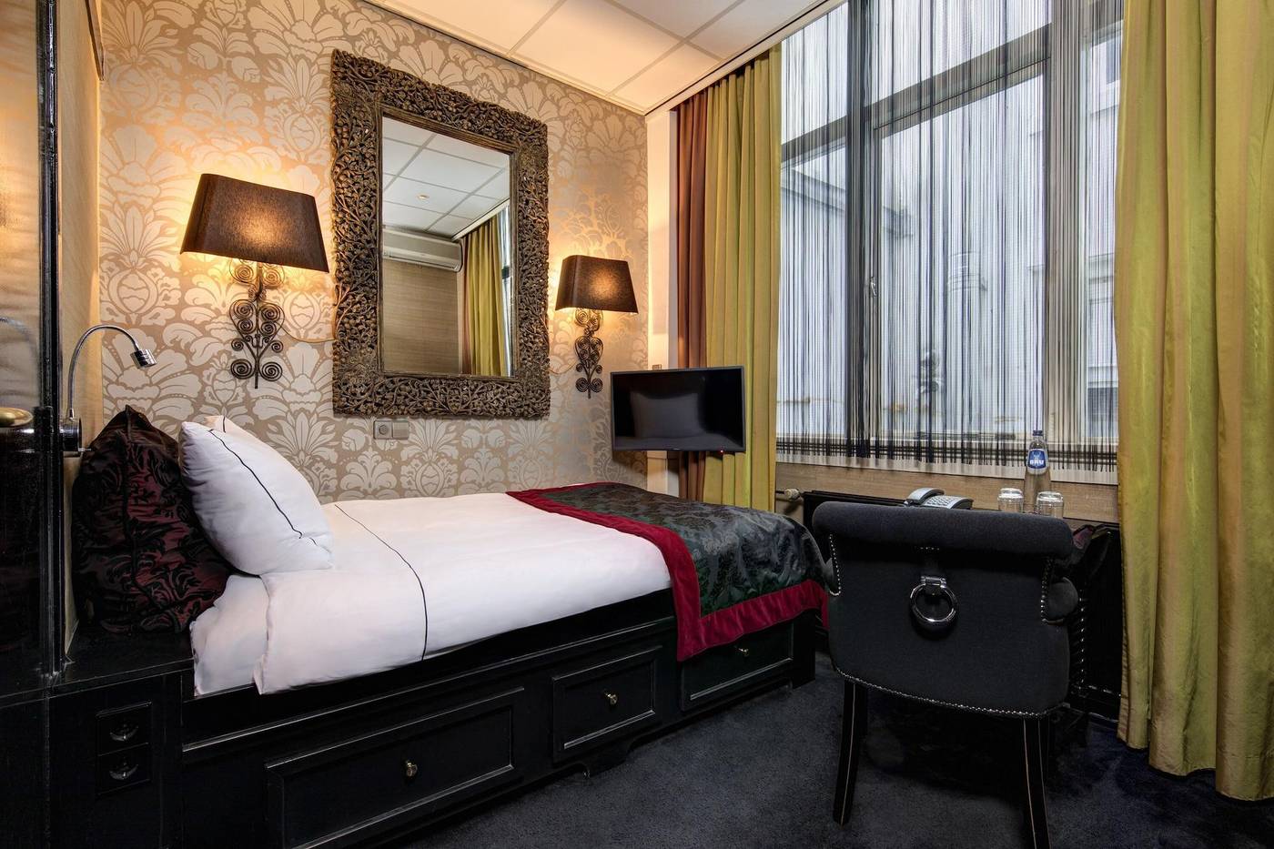 The-Pavilions-Amsterdam--The-Toren-Room-5
