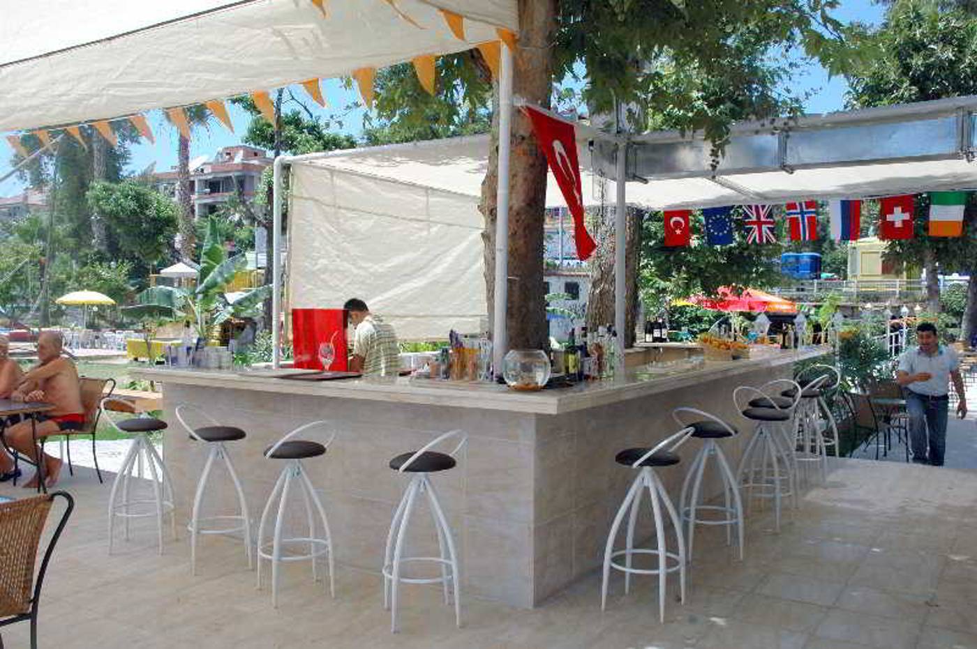 Best-Beach-Hotel-Bar-4