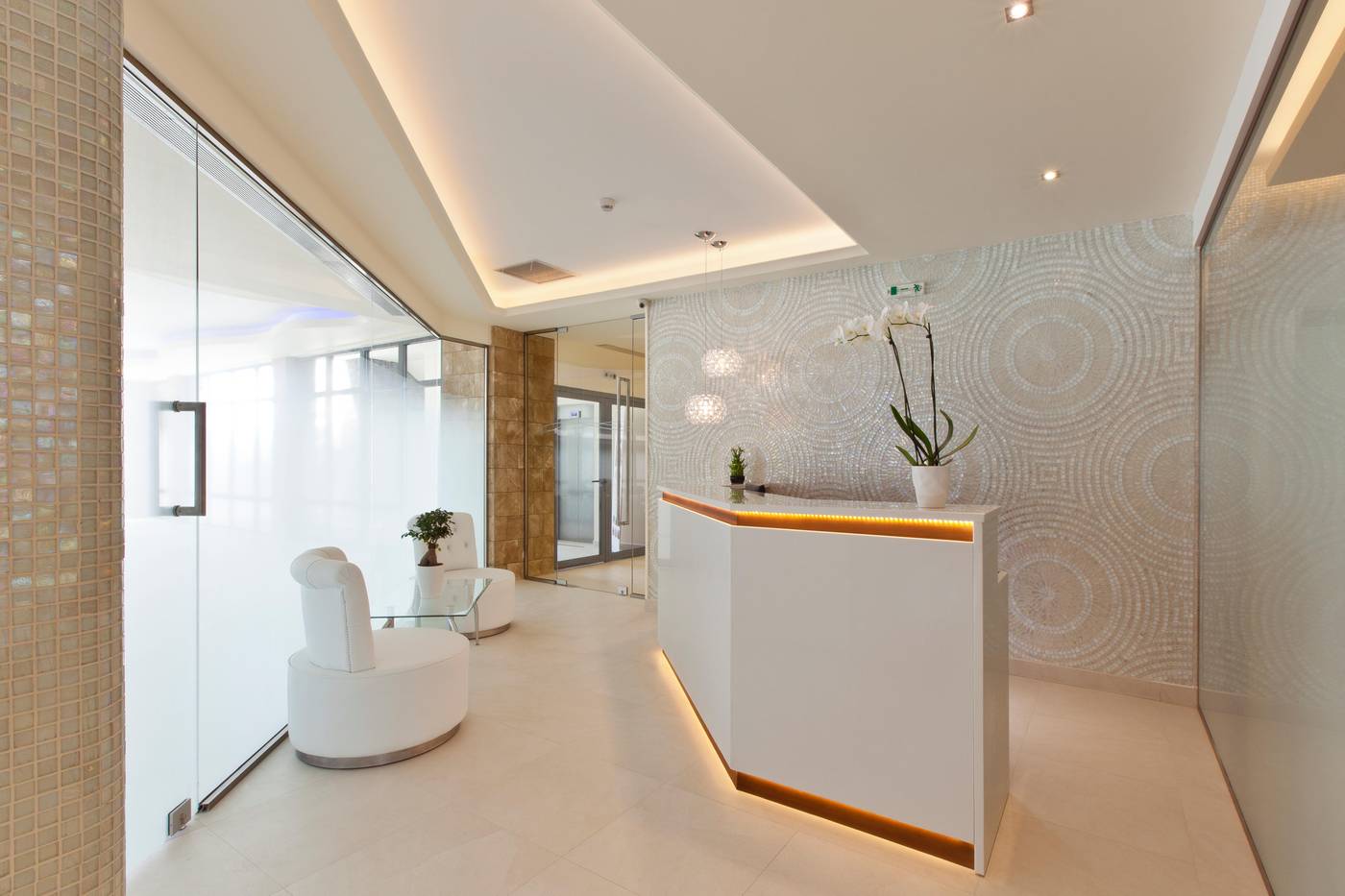 Boutique-5-Hotel-Sports-and-Entertainment-57