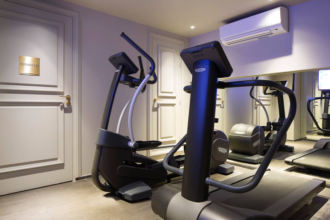 Le-Marianne-Sports-and-Entertainment-31