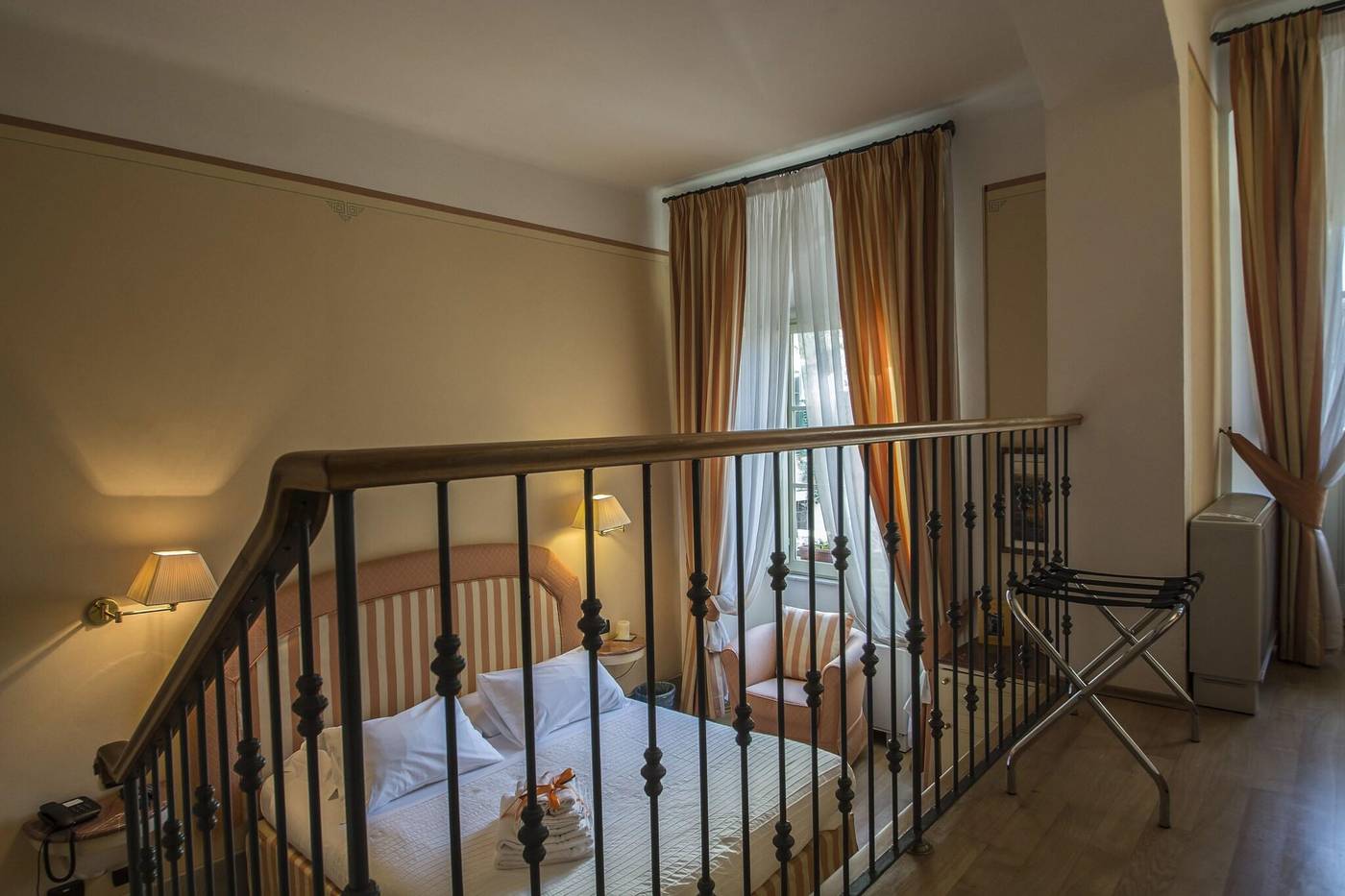 Palazzo-Busdraghi--Depoca-Room-21