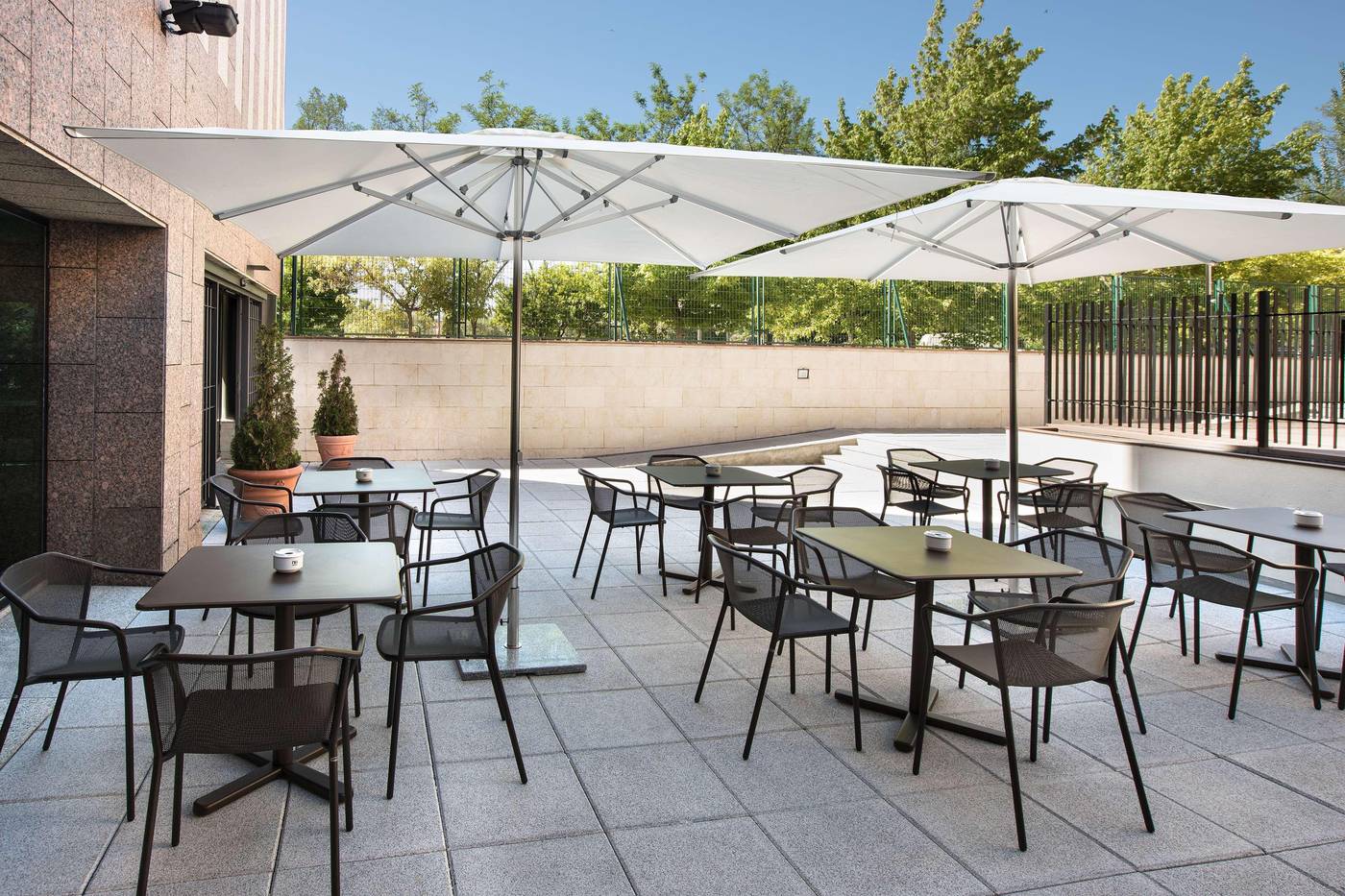 NH-Madrid-Barajas-Airport-Sports-and-Entertainment-25