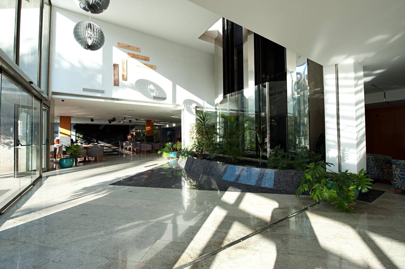 LIVVO-Costa-Taurito---Waterpark-Lobby-50