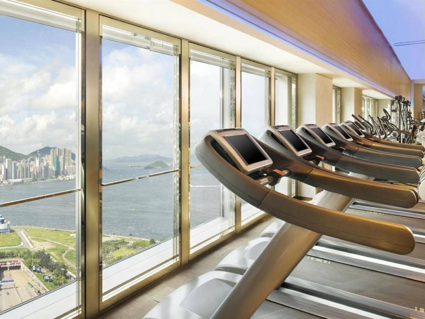 W-Hong-Kong-Sports-and-Entertainment-71