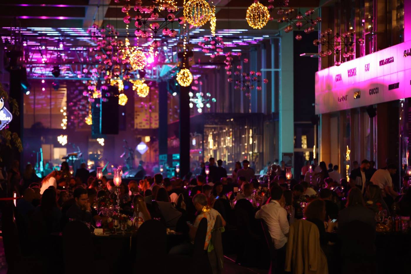 Nirvana Cosmopolitan