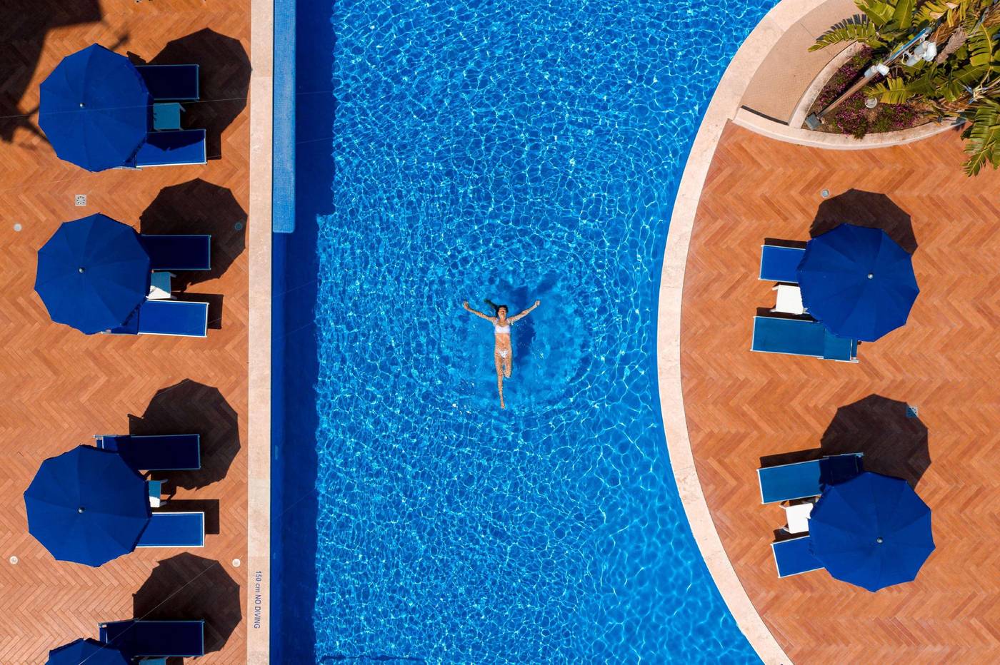 Hilton-Sorrento-Palace-Pool-10