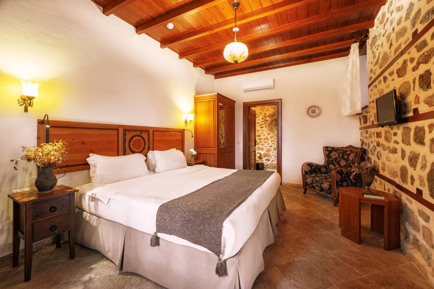 Villa-Turka-Hotel-Room-14